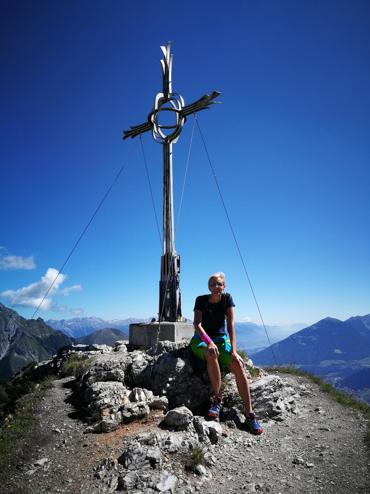 Wandern mit Gelenkbeschwerden im Tiroler Stubaital